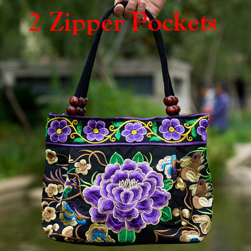VLOGO Shoulder Bag in Indian Violet