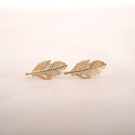 SMJEL New Fashion Punk Feather Earrings for Women Cool Leaf Earrings 2017 Small Vintage Stud Earings Party Gifts - 64 Corp