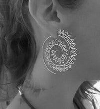 Meyfflin 8 Types Big Swirl Hoop Earrings for Women 2017 New Bohemian Geometric Earring Female Punk Round Boho Jewelry bijoux - 64 Corp