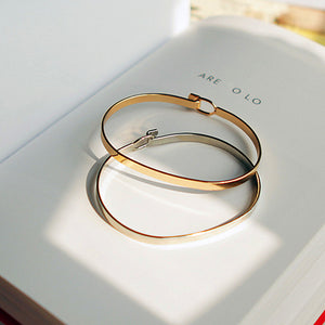 Minimalist fashion personality contracted fine gold bracelet Women's fashion beautiful bracelets free send a bracelet - 64 Corp