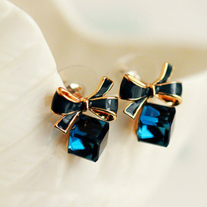 High Quality Fashion 2018 Chic Shimmer bow knot Cubic Green Blue Crystal Earrings Rhinestone Stud Earrings For Women pendientes - 64 Corp