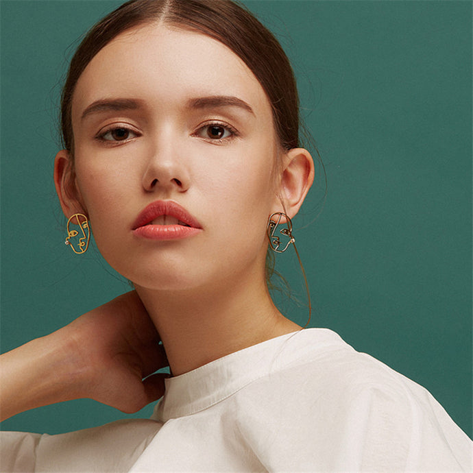 2018 New Trend Fashion Brief Artsy Face Stud Earrings For Women Abstract Outline Charming Earrings Bijoux - 64 Corp