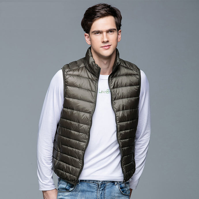 2018 New Winter Men 90% White Duck Down Vest Portable Ultra Light Sleeveless Jacket Portable Waistcoat for Men