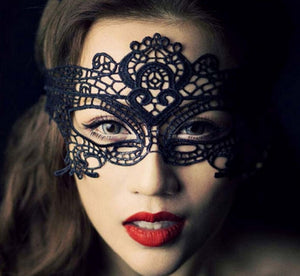 2018 New Girls Women Sexy Ball Lace Mask Catwoman Masquerade Dancing Party Eye Mask Cat Halloween Fancy Dress Costume